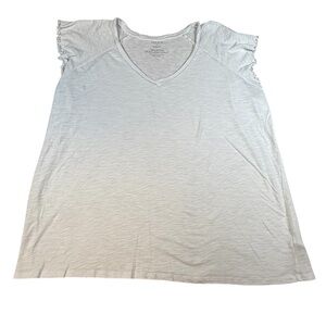 Torrid Women’s White Slubbed V Neck Slim Fit Lettuce Sleeve-size 4 EUC!